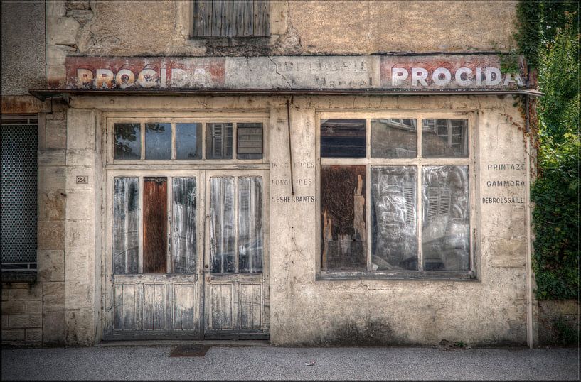 This shop is closed... van Hans Kool