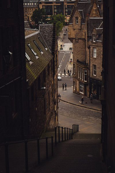 Edinburgh by Hello Pompoyo
