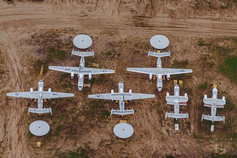 Sloop Northrop Grumman E-2 Hawkeyes bij 309th AMARG. van Jaap van den Berg