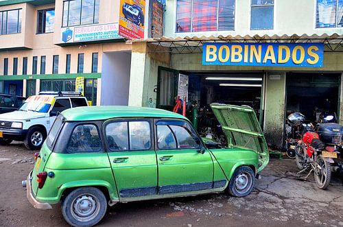 Renault 4 Safari in Colombia