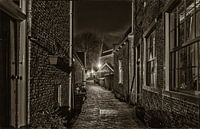 Steegje in zwart wit by Jacco Bezuijen thumbnail