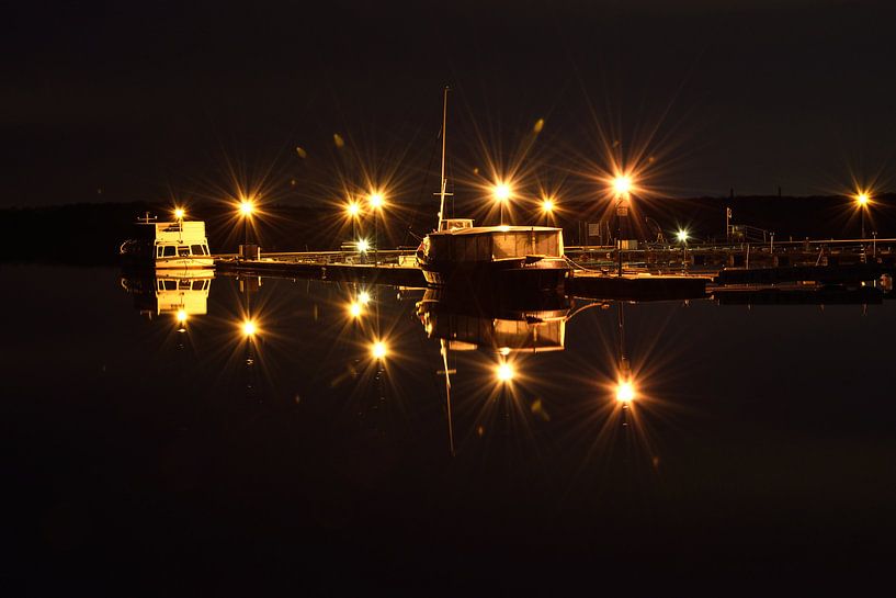 Cospudener See Hafen bei Nacht - Leipzig von Marcel Ethner