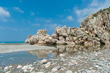 The coast of Eretria by Rob Donders Beeldende kunst