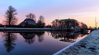 Symmetrische reflectie van het kanaal bij de Vlodderbrug in Kalenberg