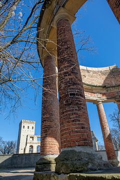 Potsdam - Normandische toren op de ruïneheuvel van t.ART