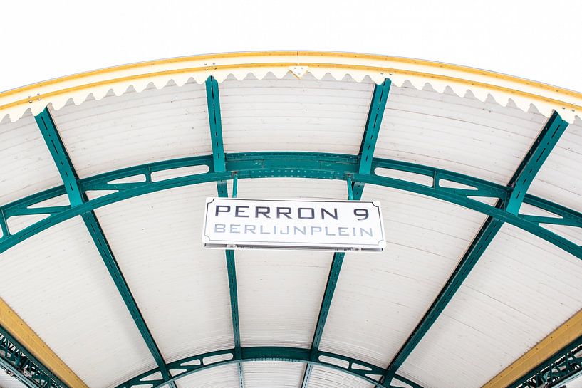 Quai 9 de la gare centrale d'Utrecht à Berlinplein par pauline smale