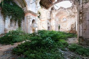 Verlassene Kirche. von Roman Robroek – Fotos verlassener Gebäude