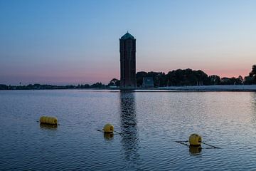 Le château d'eau d'Aalsmeer à l'aube ! sur Peter Haastrecht, van