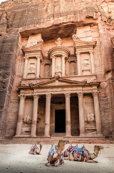 The treasury Petra Jordan by Jelmer Laernoes