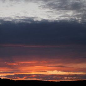 Sonnenuntergang mit einem Hauch von Düne von Daan Ruijter