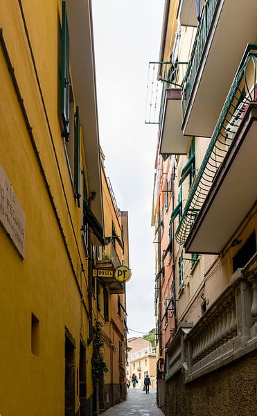 Townscape of Riomaggiore by Mark Scholten