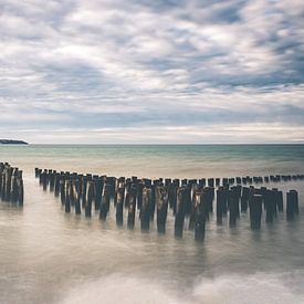 Lange Exposition von Muschelpfählen an der Opalküste in Frankreich von Daan Duvillier | Dsquared Photography