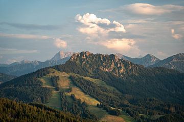 Zonsondergang met uitzicht op de Sorgschrofen en de Gaishorn van Leo Schindzielorz