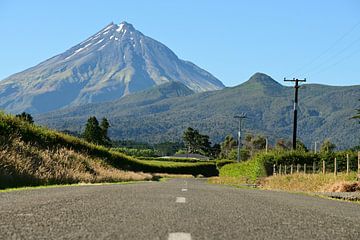 Op weg naar Mount Taranaki van Renzo de Jonge