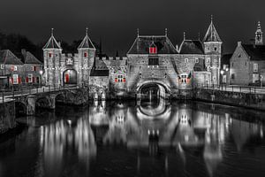 De Koppelpoort in zwart -wit