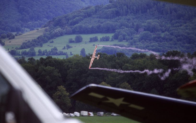 Segelflugzeug im tiefen Messerflug par Joachim Serger