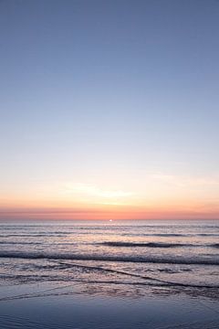 Staande foto van zonsondergang op Ameland, fine art foto van Karijn | Fine art Natuur en Reis Fotografie
