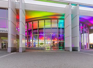 MUK Lübeck dans l'éclat des lumières colorées sur Ursula Reins