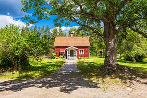 Rotes Holzhaus bei Vimmerby in Schweden