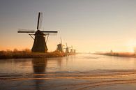 Nederlandse zonsopkomst op een koude ochtend van Claire Droppert thumbnail