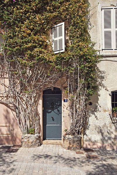 Door in Saint-Tropez by Kramers Photo