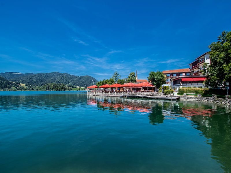 BAYERN : Schliersee mit Seehotel von Photoart-Naegele