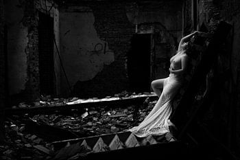 Artistic nude - Fine Art Urbex location