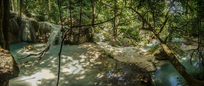 Erawan falls nabij Kanchanaburi Thailand von Marilyn Bakker