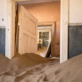 Spookstad Kolmanskop van Remco Donners