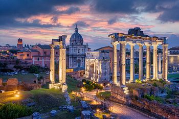 Het Forum van Rome bij schemering