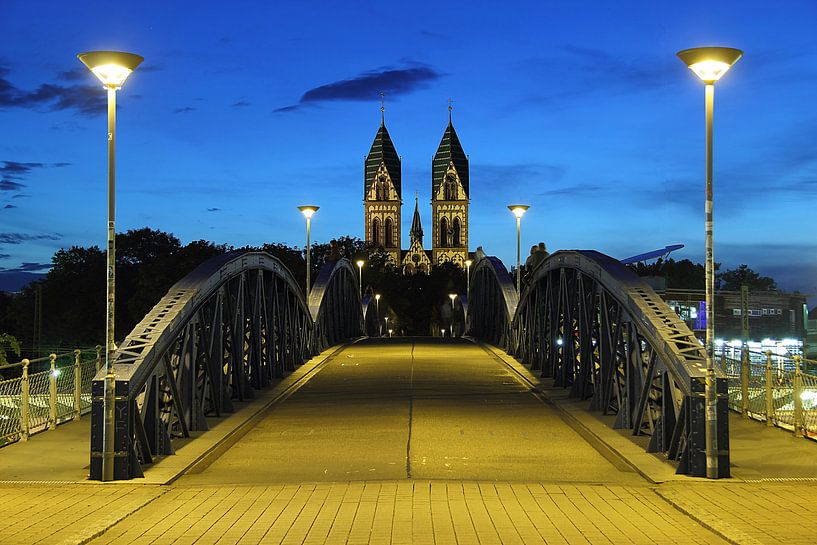 Blaue Brücke Freiburg von Patrick Lohmüller