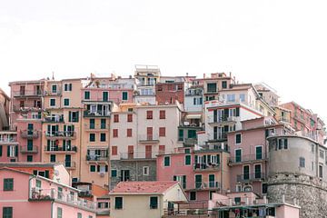 Die Farben der Cinque Terre | Fotodruck Italien | Europa farbenfrohe Reisefotografie von HelloHappylife
