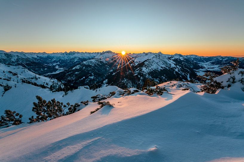 Zonsondergang over de Lechvallei van Leo Schindzielorz