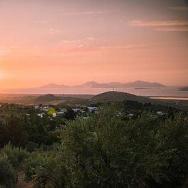 Zia Sunset Kos  by Tom de Groot