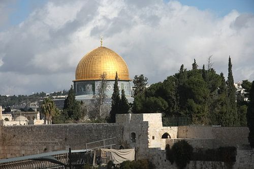 Golden Mosque dome of the rock in the center of Jerusalem, a monument of Islam