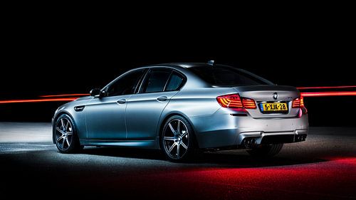 Matt grey BMW M5 30 jahre editon