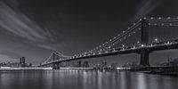 New York Skyline - Manhattan Bridge (2) van Tux Photography thumbnail