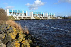 Large sluices in the north of The Netherlands von Wim Stolwerk