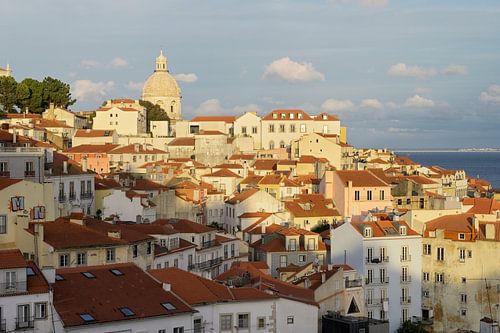 Above the rooftops of Alfama - a view over Lisbon's silent history
