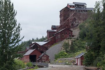 Oude mijnwerkersdorpje in Alaska van Dirk Fransen