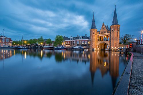 Waterpoort in Sneek (Friesland) van Wim Brauns
