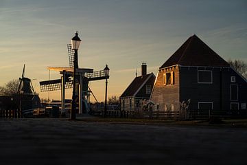 Abends unterwegs in Zaanse Schans von Manuuu