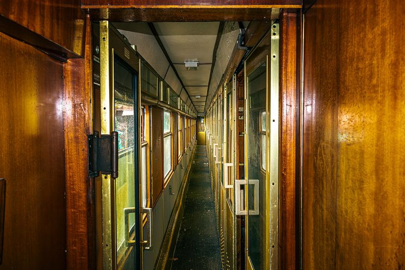 Standstill on the train of time - Abandoned railway carriage by Infinite Decay