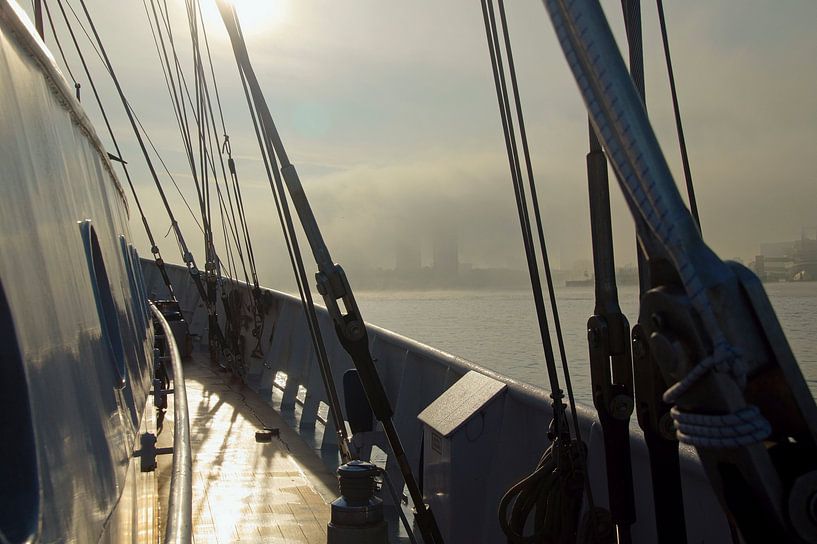 aan dek in mist van wil spijker