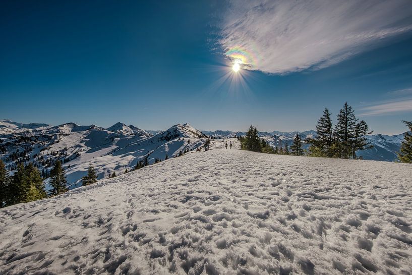 La puissance du soleil sur un monde hivernal silencieux par RAW & Refined