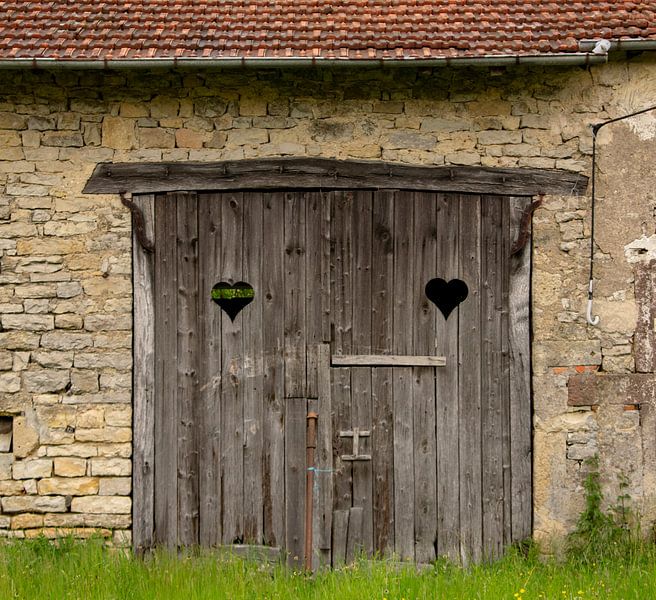 French barn doors with hearts by Eline Bouwman