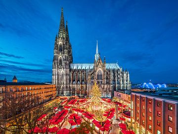 Kerstmarkt in Keulen, Duitsland van Michael Abid