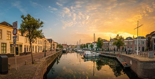 Haven Goes tijdens zonsondergang