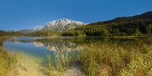 Lautersee und Karwendelgebirge von Walter G. Allgöwer