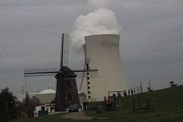 Kernkraftwerk Ziel von Persfotografieholland